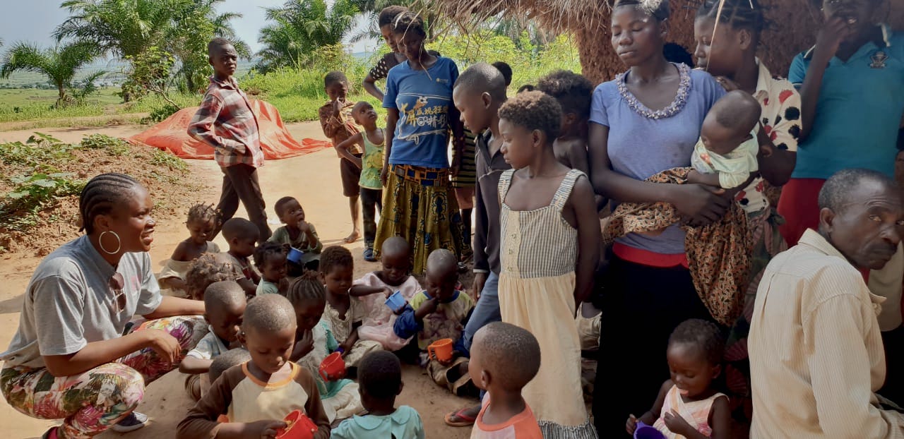 Distribution de kits sanitaires